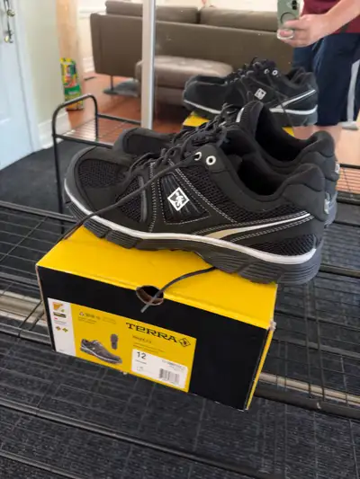 Men's Terra Pacer 2.0 Composite Toe Athletic Safety Work Shoe, View more