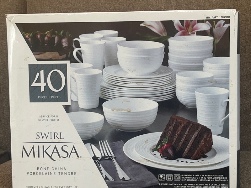 Mikasa Bone China dishes Kitchen & Dining Wares London Kijiji