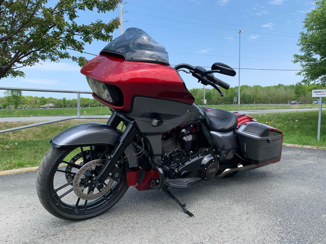 HARLEY CVO ROAD GLIDE 2019 dans Routières  à Saint-Hyacinthe