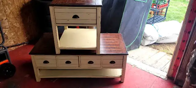 rustic coffee table  in Dining Tables & Sets in Moncton - Image 2
