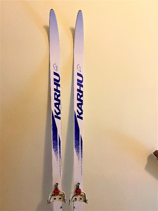 Jarvinen Cross Country Skis 195 cm Scales + 3 Pin Binding 75mm. Loisirs et artisanat Ville