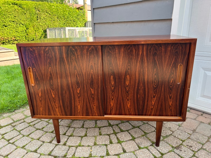 Danish rosewood sideboard Hutches & Display Ottawa Kijiji