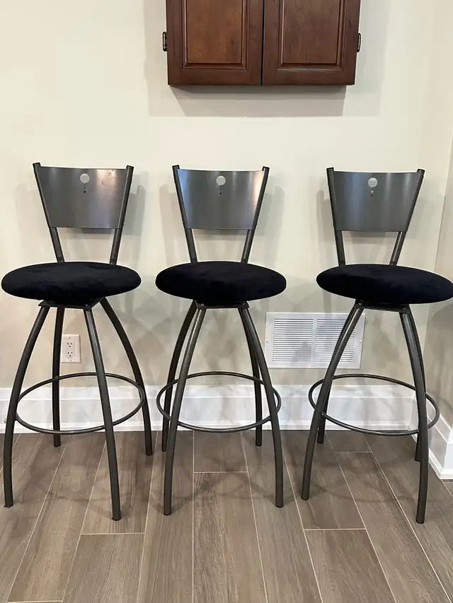 Bar stools in Other in Markham / York Region - Image 3