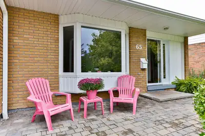 House in Markham Village For Rent.