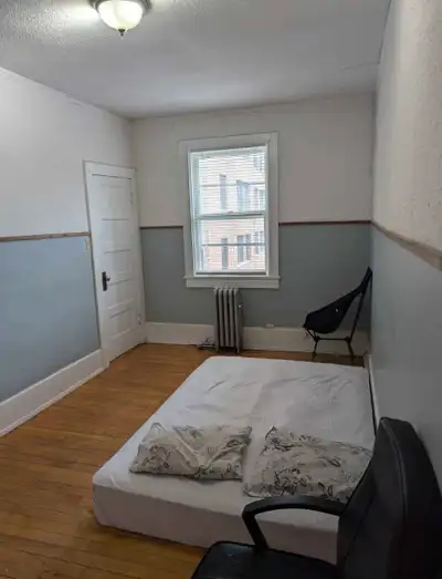 PRIVATE ROOM FOR RENT