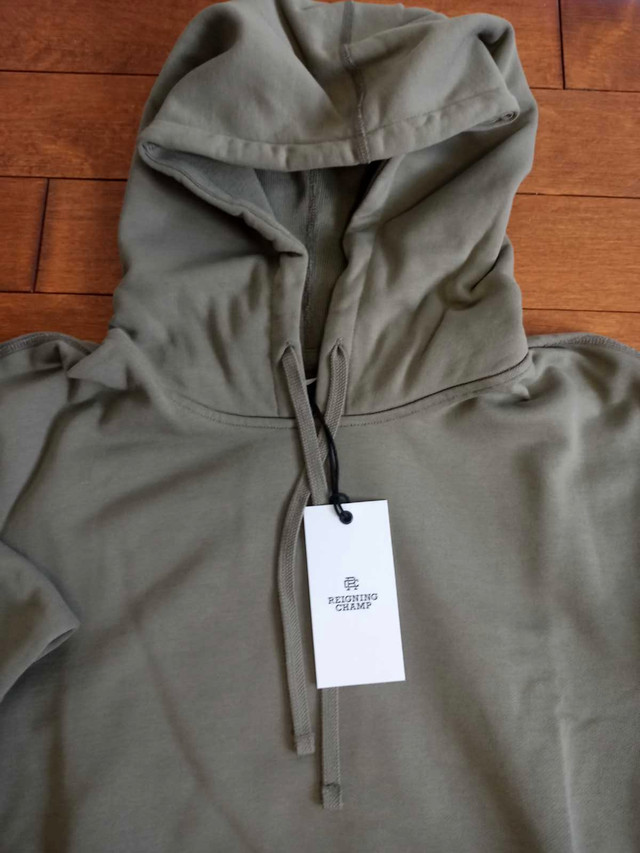 Reigning Champ Midweight Terry Pullover Hoodie, NEW, Size M in Men's in Kingston - Image 2