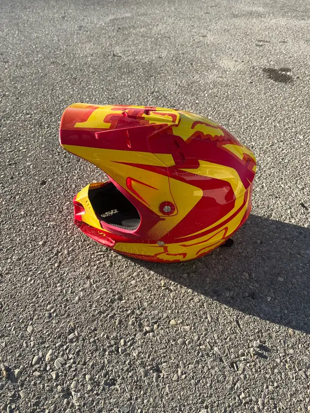 FOX Helmet  in ATVs in London - Image 5