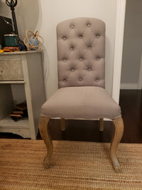 Soft grey fabric tufted side chair