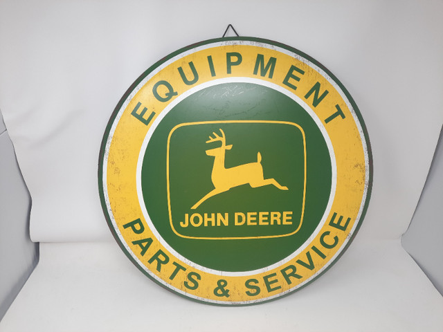 John deere 18" round sign in Arts & Collectibles in Sarnia