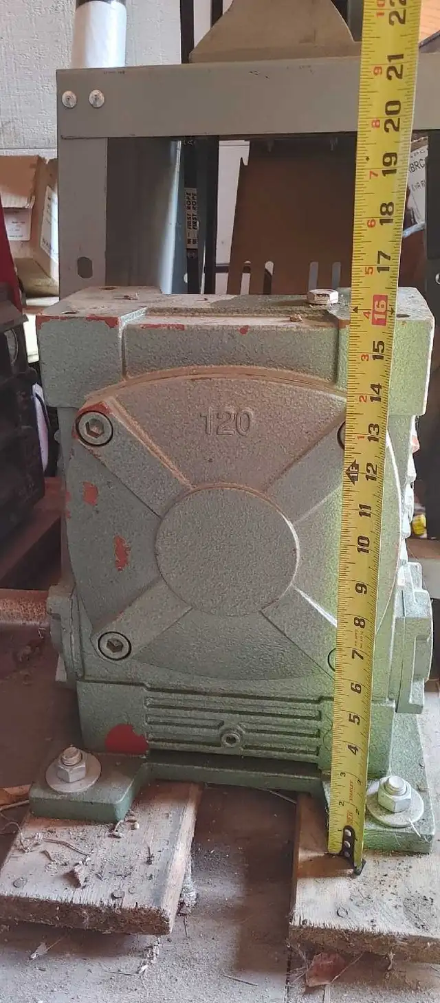 Large 60:1 worm gear reduction in Power Tools in Regina - Image 6