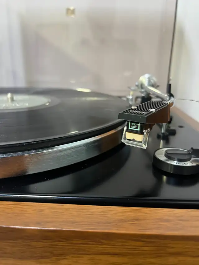 Vintage Sony Turntable in Stereo Systems & Home Theatre in City of Toronto - Image 7