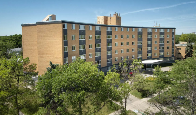 2-Bedroom Apartment at 555 Lanark St |  HALF MONTH RENT FREE!