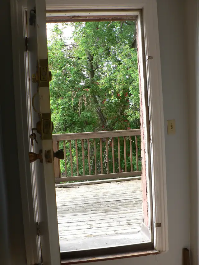 House for rent, 2 bedrooms + small childs /computer room. $2,18863694108740993121