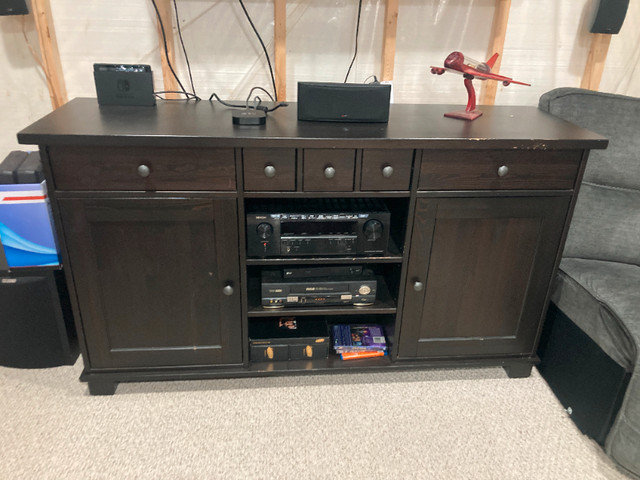 TV Entertainment Stand in TV Tables & Entertainment Units in Belleville