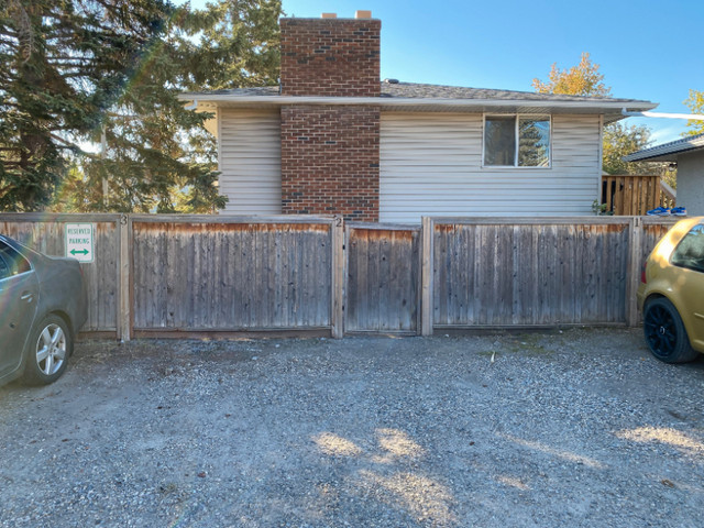 Backlane Parking 5 min from University and 15 min from Foothills in Storage & Parking for Rent in Calgary - Image 4