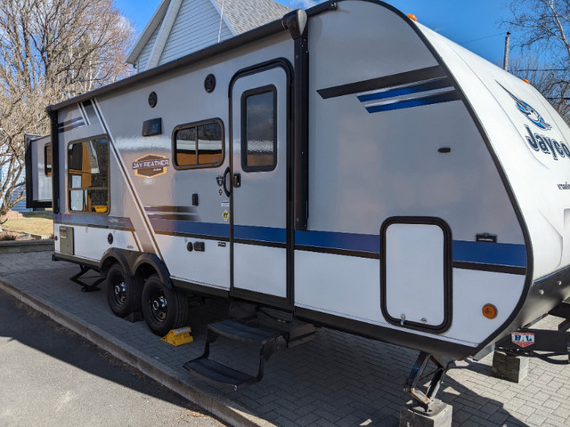 2018 Jayco X213 – Garantie prolongée jusqu’en 2025 dans Caravanes classiques  à Ville de Québec