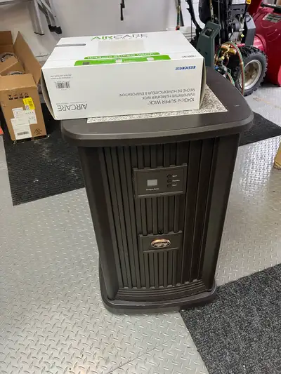 AIRCARE HUMIDIFIER AND BRAND NEW FILTER , View more