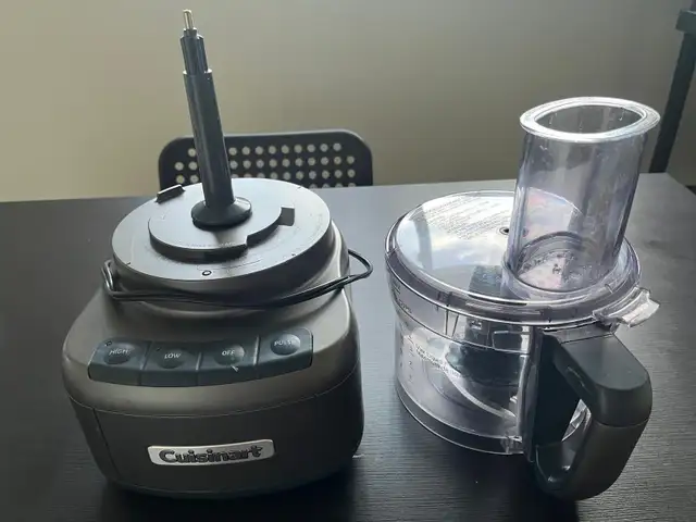 cusinart food processor  in Processors, Blenders & Juicers in Cambridge - Image 3
