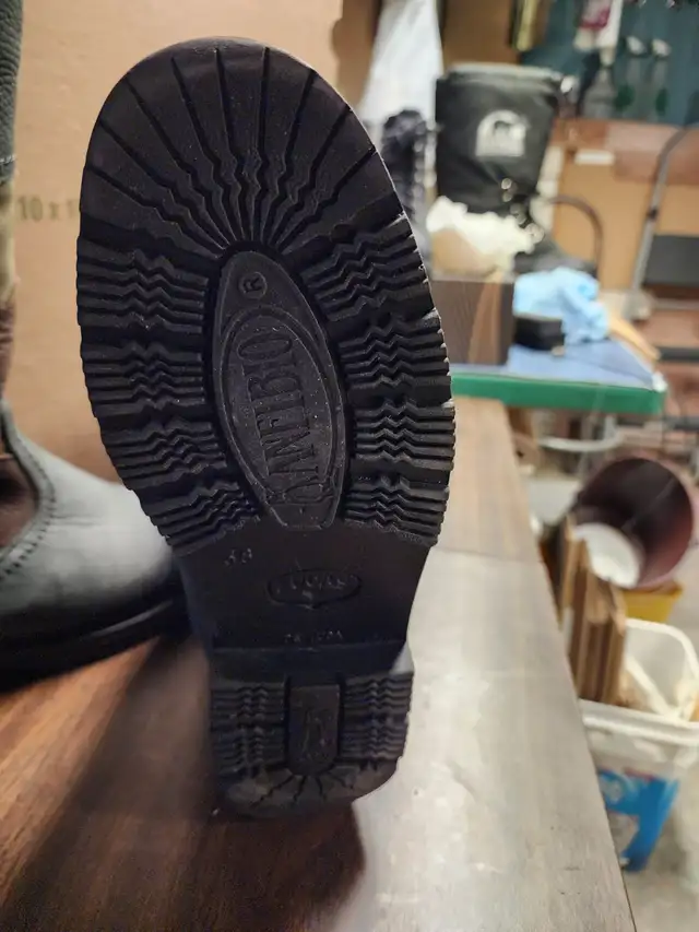 Botte d'hiver in Women's - Shoes in Saint-Jean-sur-Richelieu - Image 4