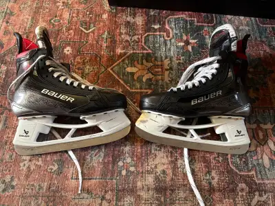 BAUER VAPOR X5 PRO INTERMEDIATE SKATES (2023) WITH FLY-X STEEL, View more