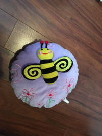 Coussin abeille décoratif