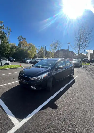 2018 kia forte roulé 117 600km Pneus d’hiver neufs utilisés une saison vient avec 2 clés