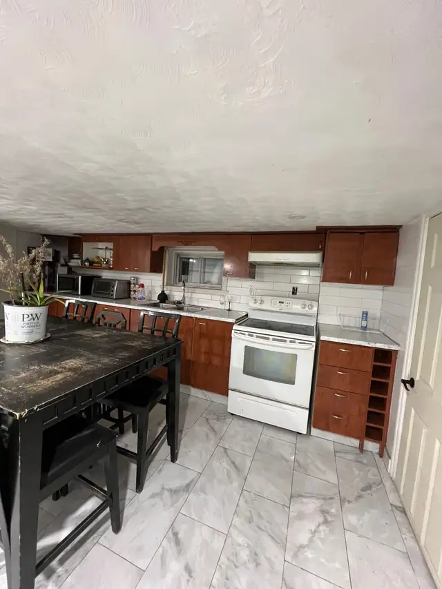 Chambre Privé \ Private Room -  Full house \ Maison in Room Rentals & Roommates in City of Montréal - Image 6