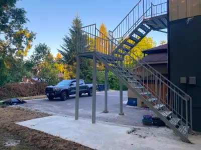 2 Bedroom Top a floor Apartment $2300 1- parking plus utilities