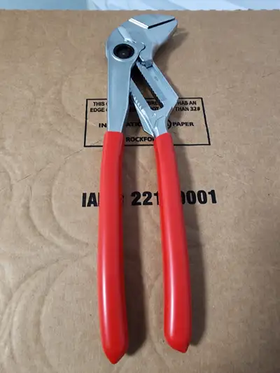 Mac Tools P10WRCST 10" C.S.T. Pliers Wrench Adjustable Pliers, View more