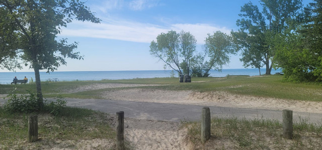 Wasaga Beach Cozy Private Cottage View of Water in Ontario