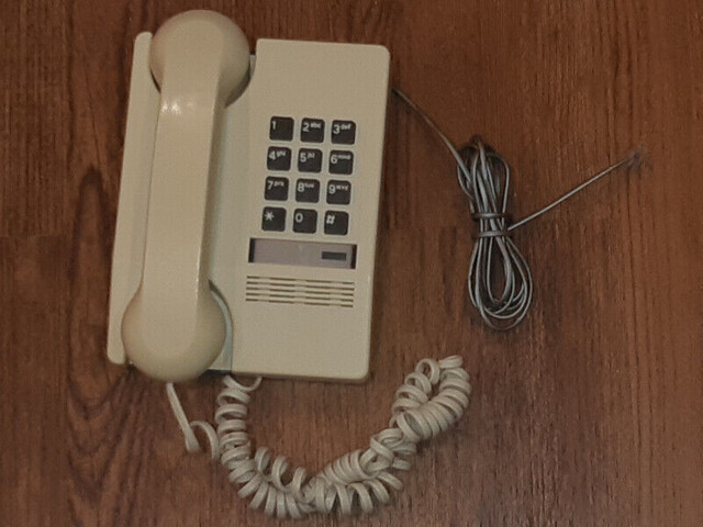 Vintage Northern Telecom Telephone Touch Tone No. RD 1983 Canada in Arts & Collectibles in Oakville / Halton Region
