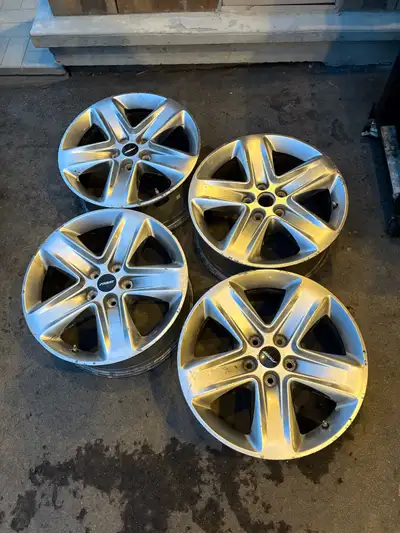 Heavy about 29 pounds each 19.5x8.5 “ Quick pick up stittsville