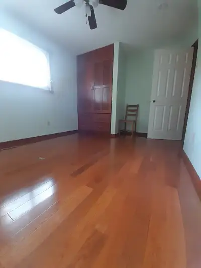 Private room and a shared room for girl . All utilities included. Close to bus stop, sheridan colleg...