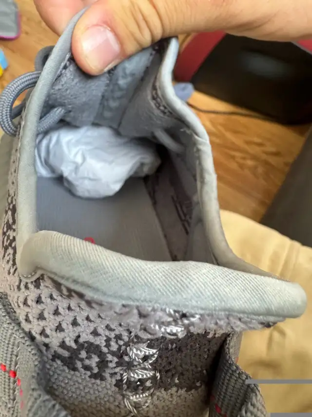 Adidas Yeezy 350 V2 AH2203 Beluga 2.0 Size 11 US NEVER WORN! in Men's Shoes in City of Toronto - Image 9