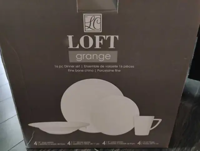 Loft Grange Set in Dining Tables & Sets in City of Halifax - Image 2