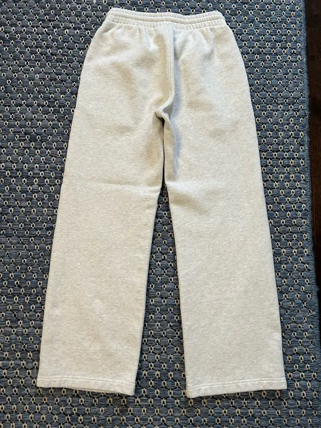 Sweatpants TNA in Women's - Bottoms in Mississauga / Peel Region - Image 6
