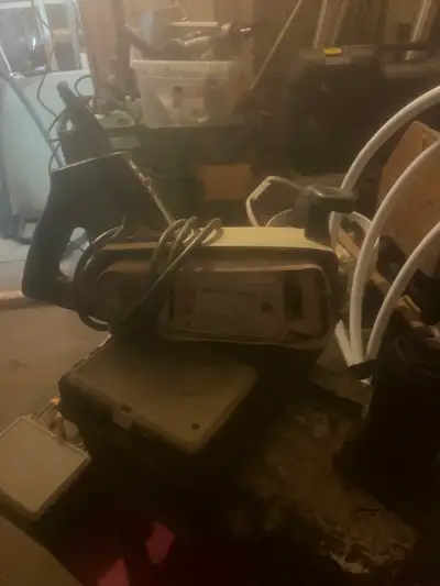 Outils, échelle 17’ ajustable, drill, sableuse etc, View more