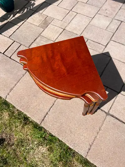 Tables gigogne antiques en bois, View more
