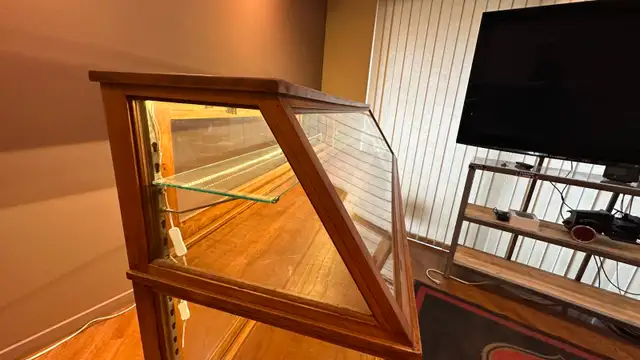 Display Cabinet, Vintage in Hutches & Display Cabinets in Edmonton - Image 6