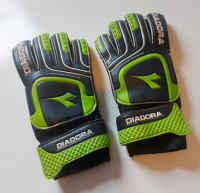 Diadora Soccer Goalie Gloves (LARGE, Football, Goalkeeper Gloves