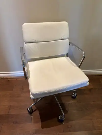 EM Eames Management Chair, View more