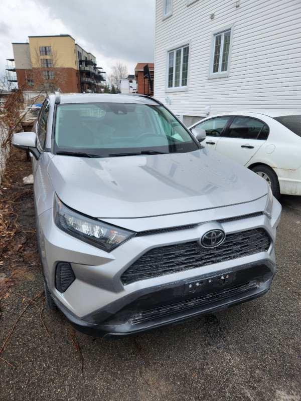 Toyota rav4 2019 AWD dans Autos et camions  à Laval/Rive Nord - Image 3