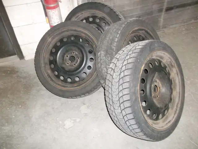 4 snow tires on steel rims in Tires & Rims in Kitchener / Waterloo - Image 3