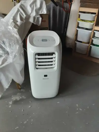 Keep cool this summer with the Hisense Portable Air Conditioner, designed for rooms up to 350 square...