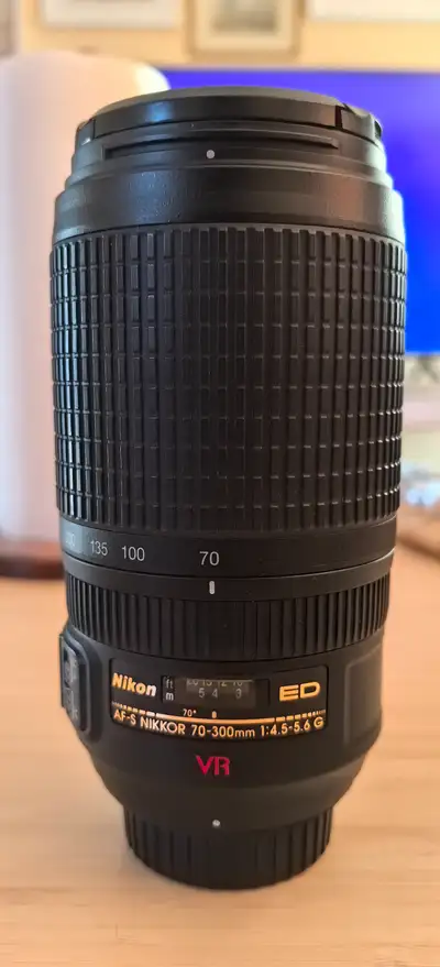 Nikon AF-S NIKKOR 70-300mm f/4.5-5.6G IF-ED VR – Excellent état, View more