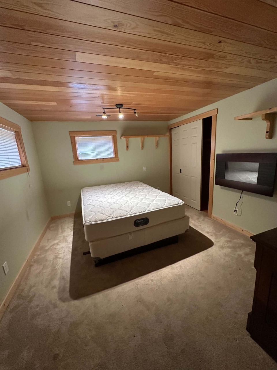 House for Rent in Exshaw 4