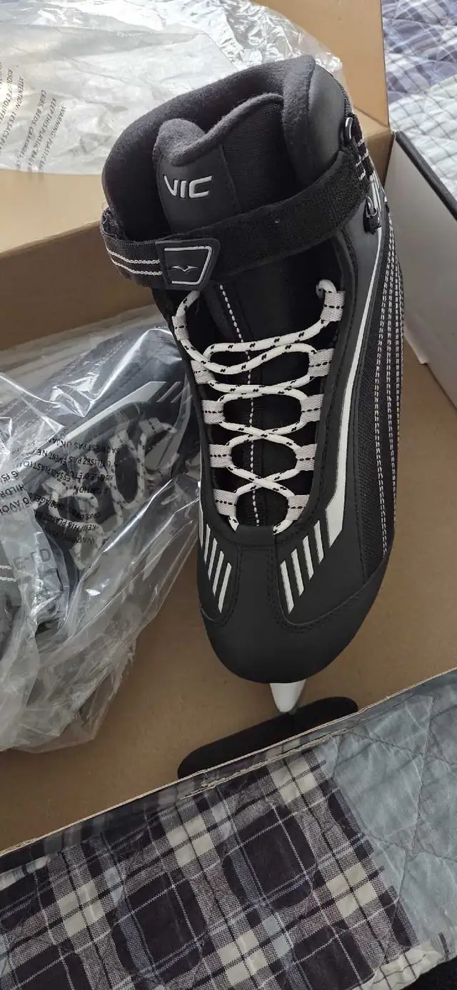 Ice Skates in Skates & Blades in Renfrew - Image 5