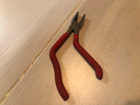 8 inches Offset Pistol Grip Pliers (MyCode#064)