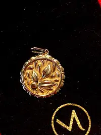 Mejuri Terra Pendant (Solid Gold, 14k)