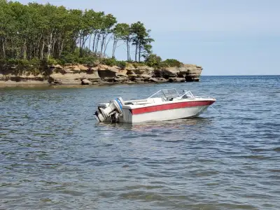 Boat as is where is. Ran 2 years ago. Always stored inside. Has new steering and seets. Solid deep h...